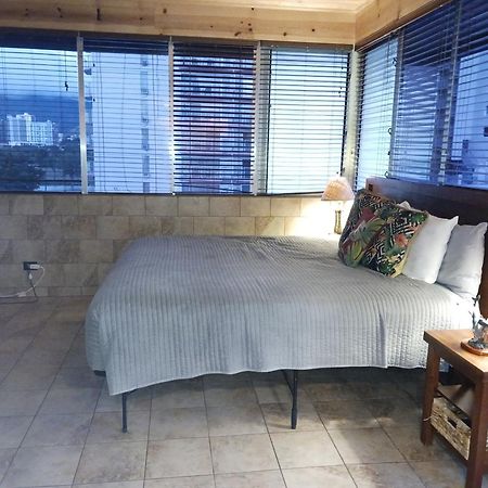 Hawaiian King Aparthotel Χονολουλού Δωμάτιο φωτογραφία