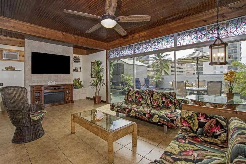 Hawaiian King Aparthotel Χονολουλού Εξωτερικό φωτογραφία